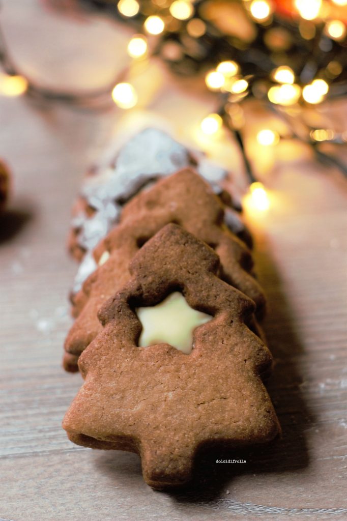 Biscotti Di Natale Cioccolato.Biscotti Di Natale Al Caffe E Cioccolato Bianco Dolci Di Frolla