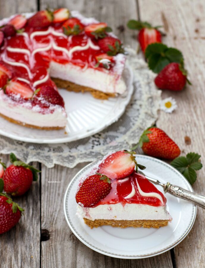 CHEESECAKE FRAGOLE E COCCO