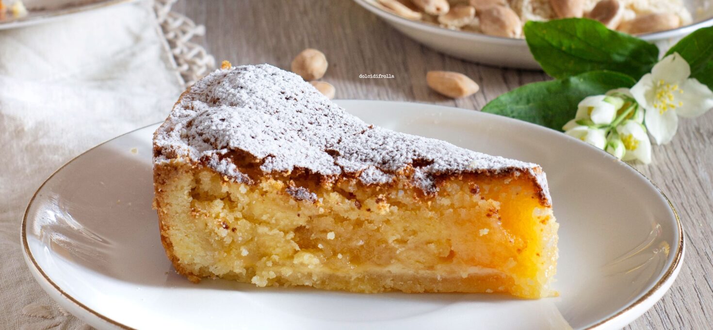 TORTA ALLE MANDORLE CON CREMA AL LIMONE