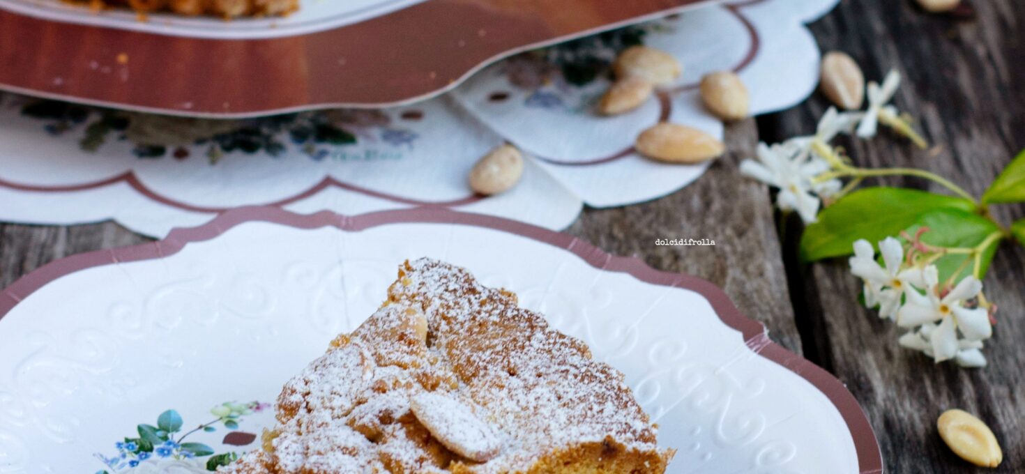 SBRICIOLATA ALLE MANDORLE E MARMELLATA