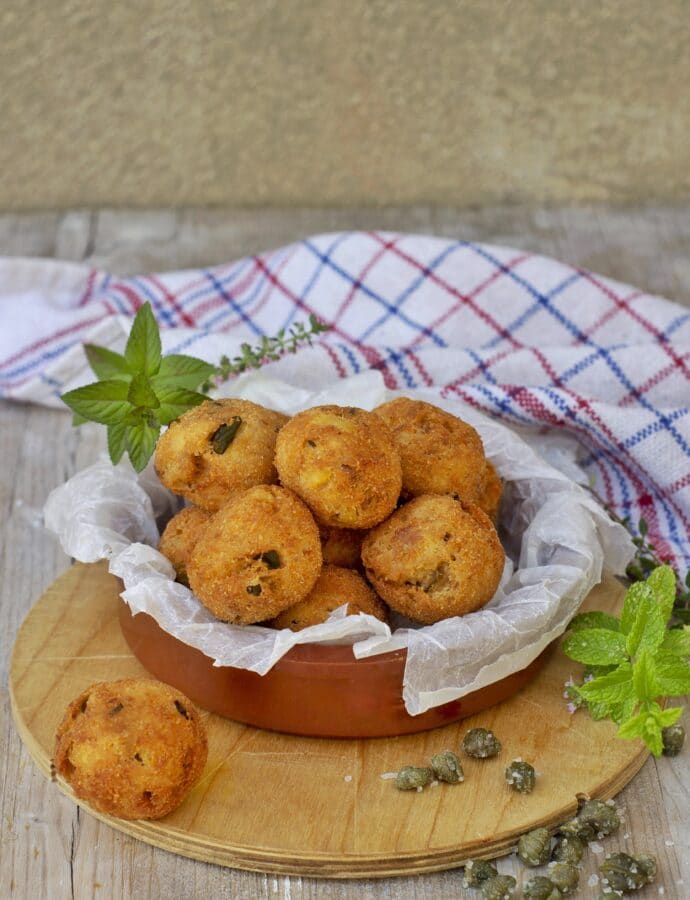 POLPETTE CON TONNO E PATATE