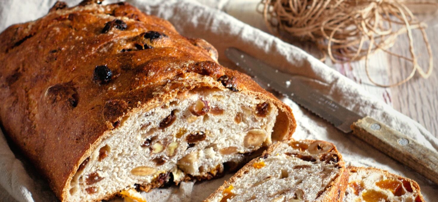 PANE DOLCE ALLA FRUTTA SECCA