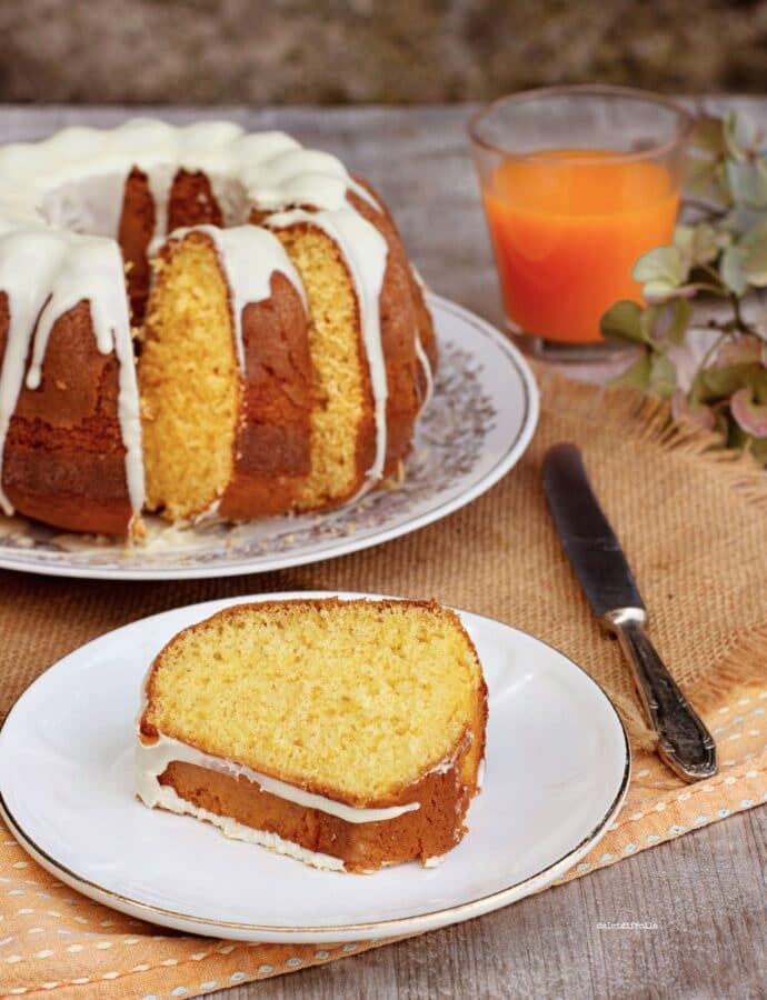 CIAMBELLA CON SUCCO ACE E CIOCCOLATO BIANCO