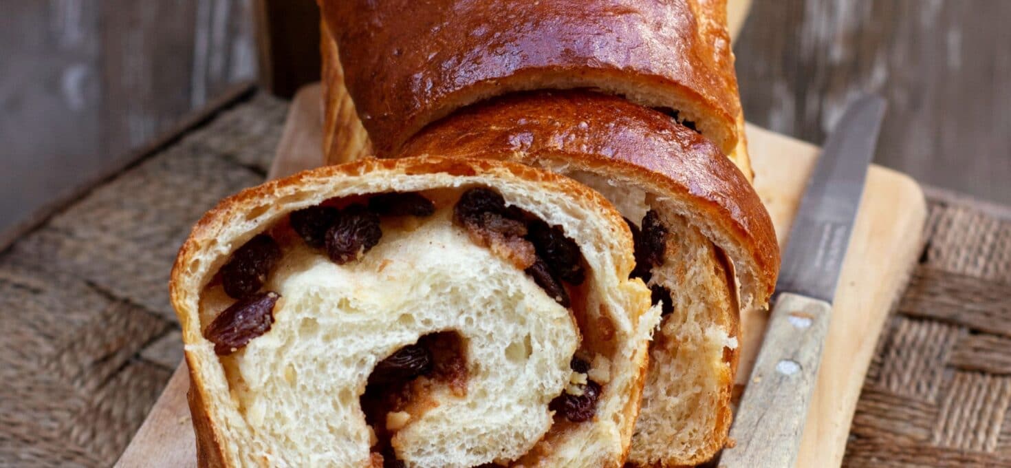 PAN BRIOCHE MORBIDISSIMO CON FRUTTA SECCA