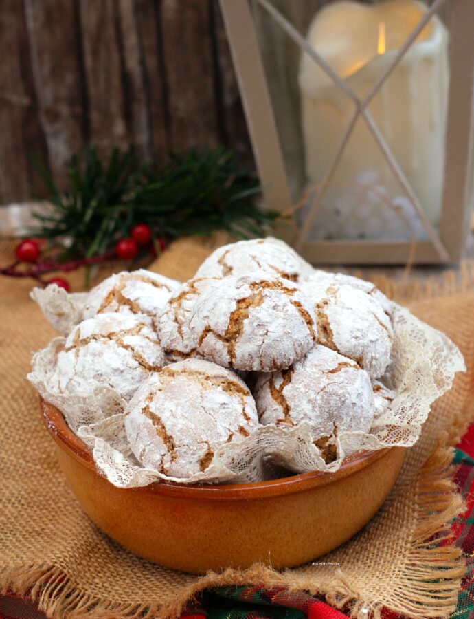 AMARETTI MORBIDI ALLE MANDORLE