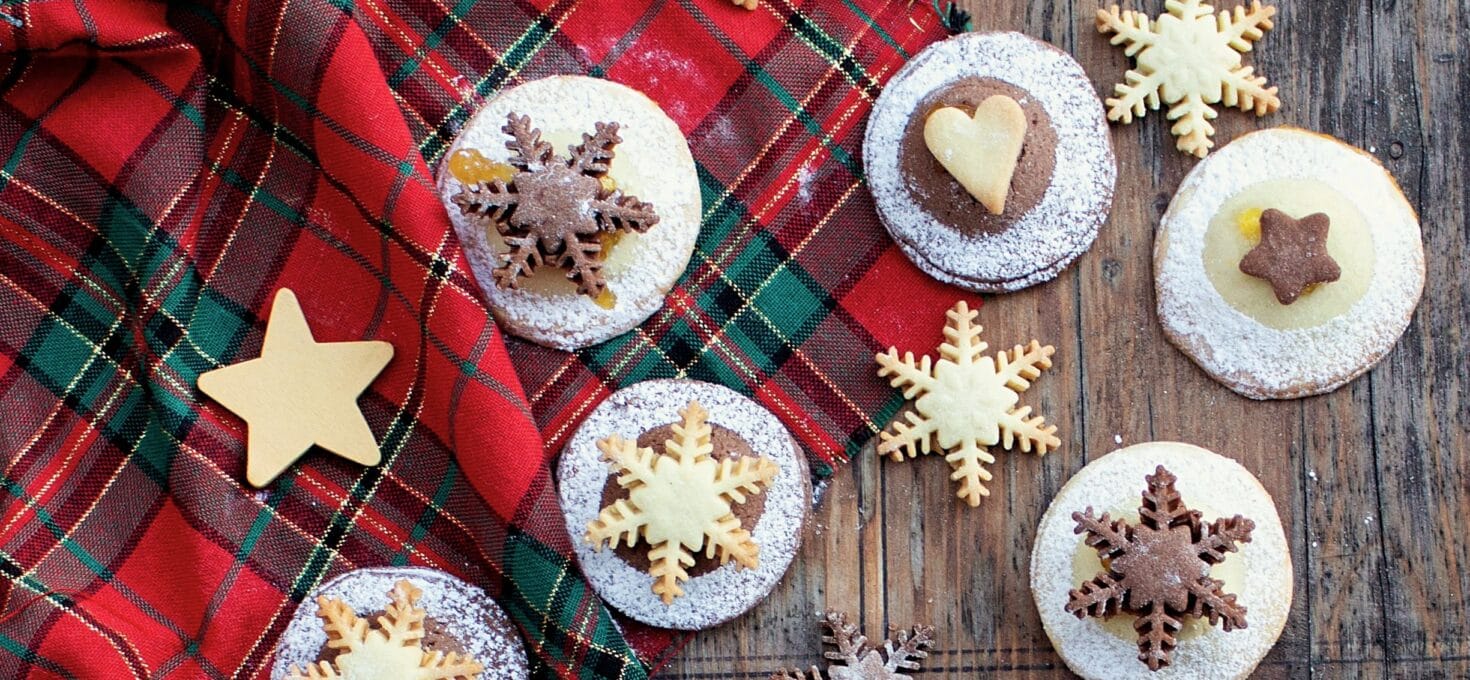 BISCOTTI DI NATALE ALLA MARMELLATA