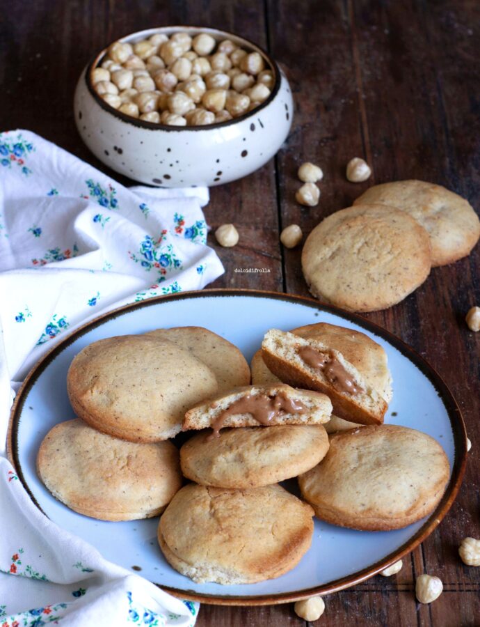 BISCOTTI GRISBI ALLA NOCCIOLA