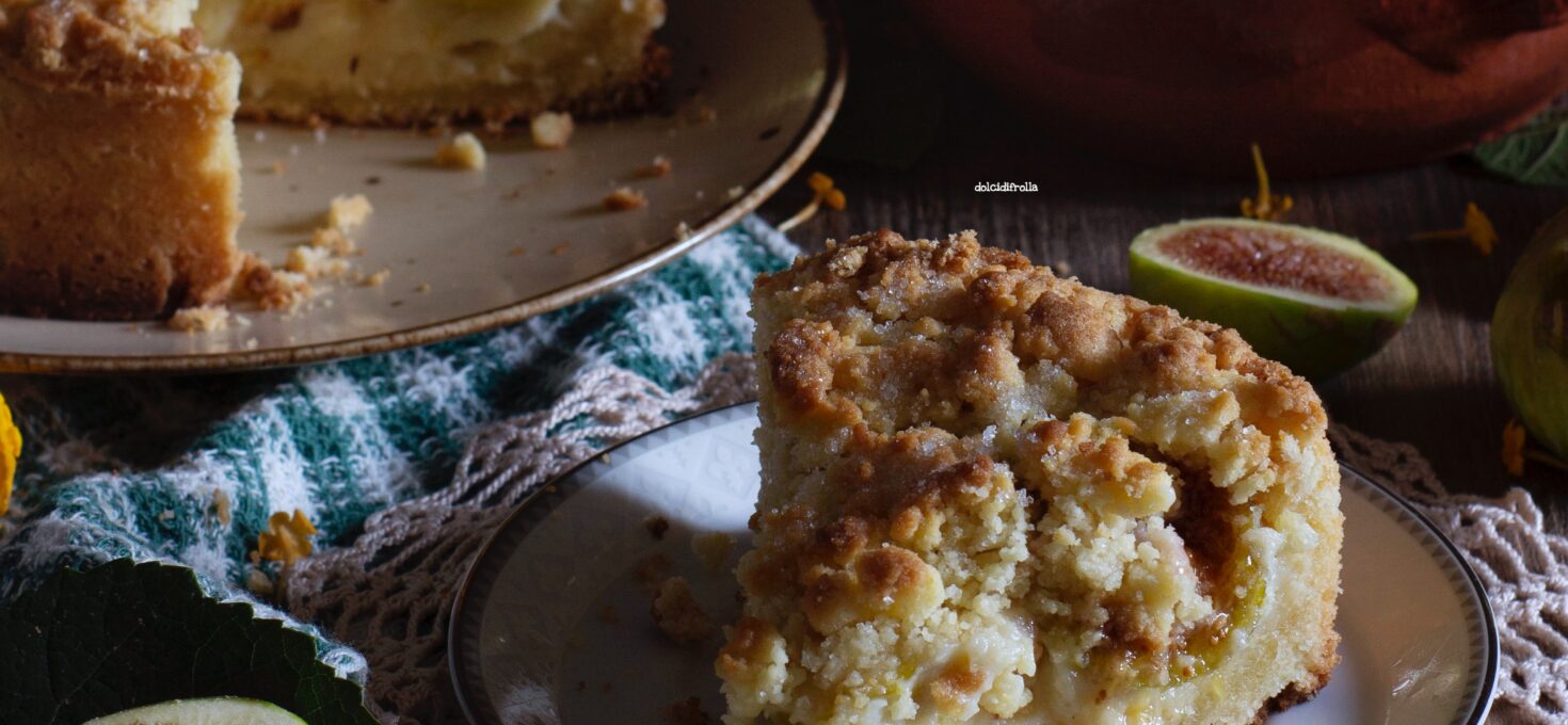 SBRICIOLATA CON FICHI E CREMA