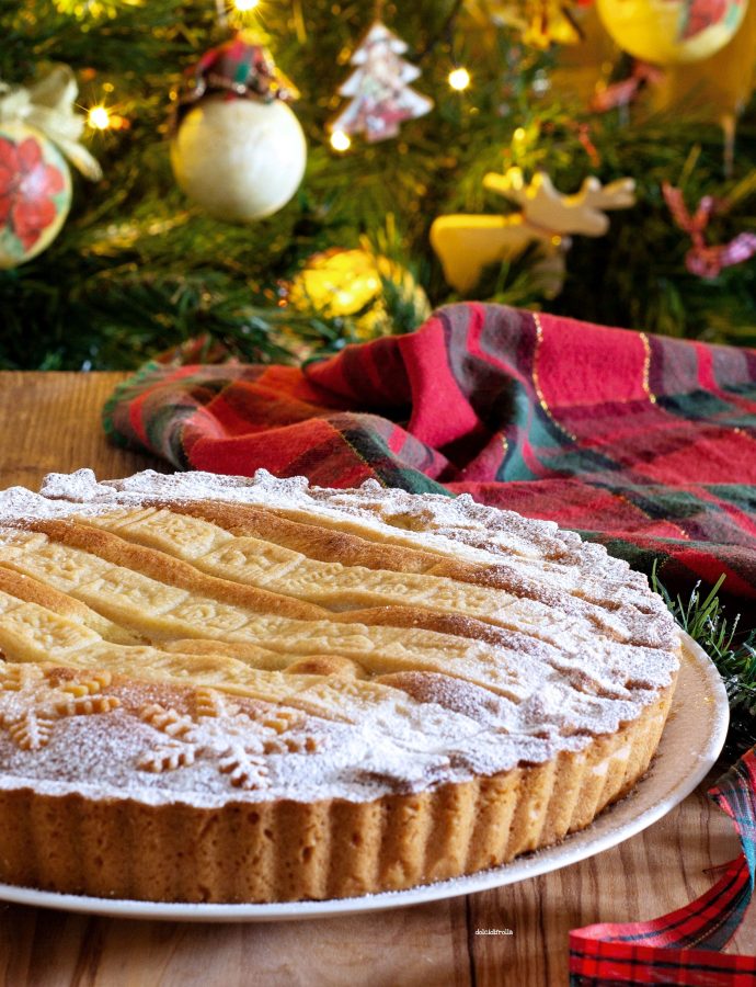 CROSTATA FRANGIPANE CON FRUTTA SCIROPPATA