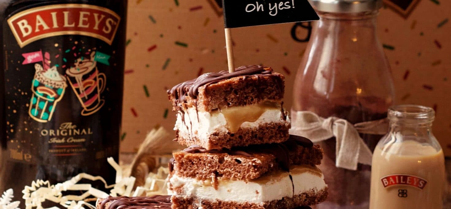FETTE CON CREMA AL BAILEYS E MASCARPONE