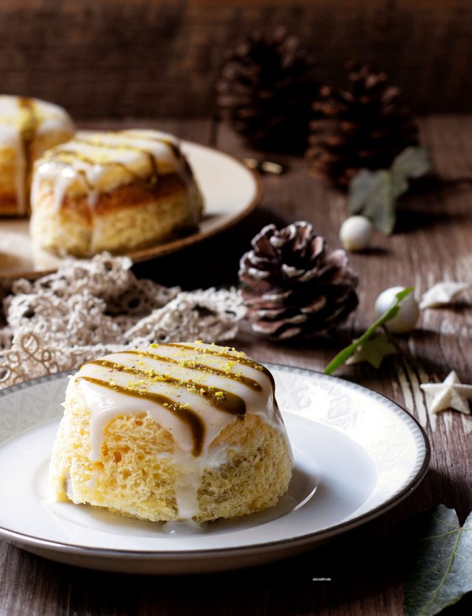 TORTINE DI PANDORO CON RICOTTA E PISTACCHIO