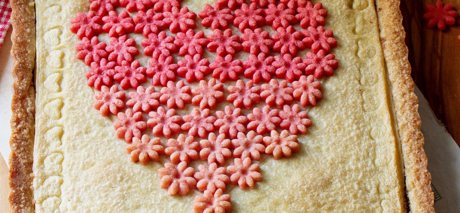 CROSTATA RIPIENA DI NOCCIOLATA  (con tutto il mio cuore)
