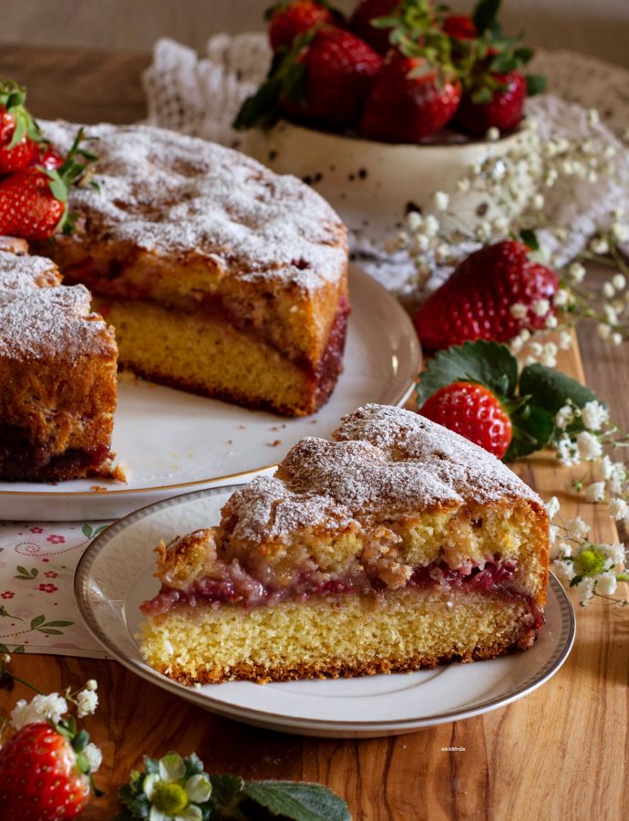 TORTA VERSATA ALLE FRAGOLE E COCCO