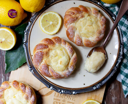 BRIOCHES CON CREMA AL LIMONE