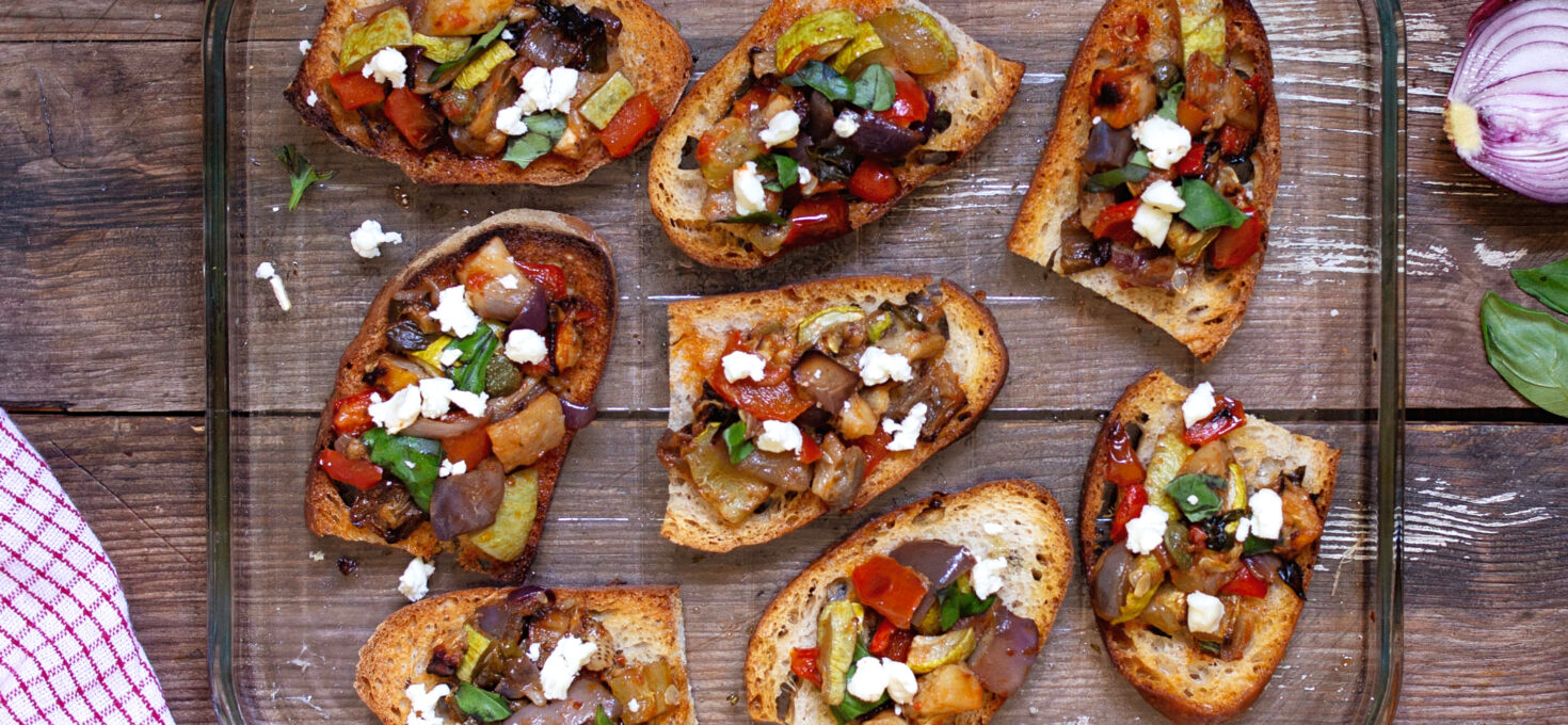 CROSTINI DI PANE CON CAPONATA