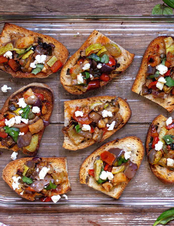 CROSTINI DI PANE CON CAPONATA