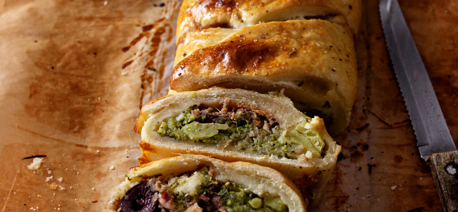 STRUDEL SALATO CON BROCCOLI E ALICI