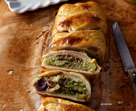 STRUDEL SALATO CON BROCCOLI E ALICI