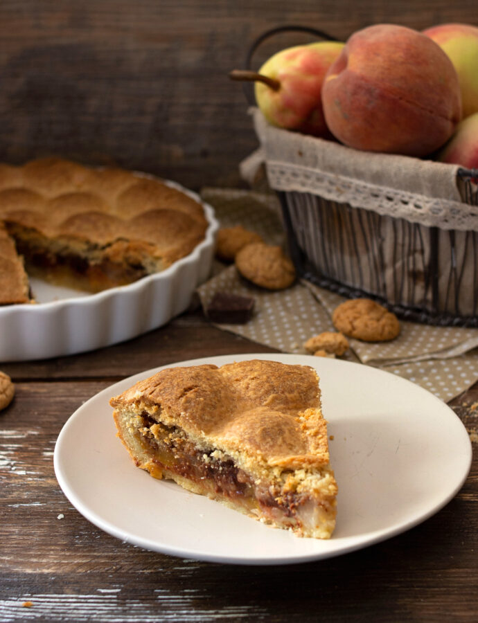 TORTA CLASSICA CON PESCHE E AMARETTI